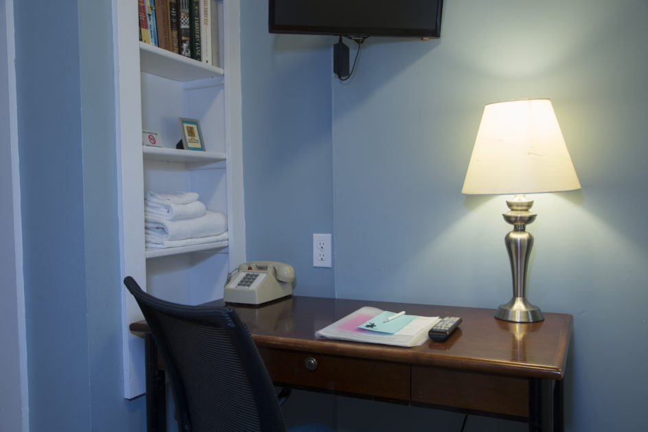 single room desk